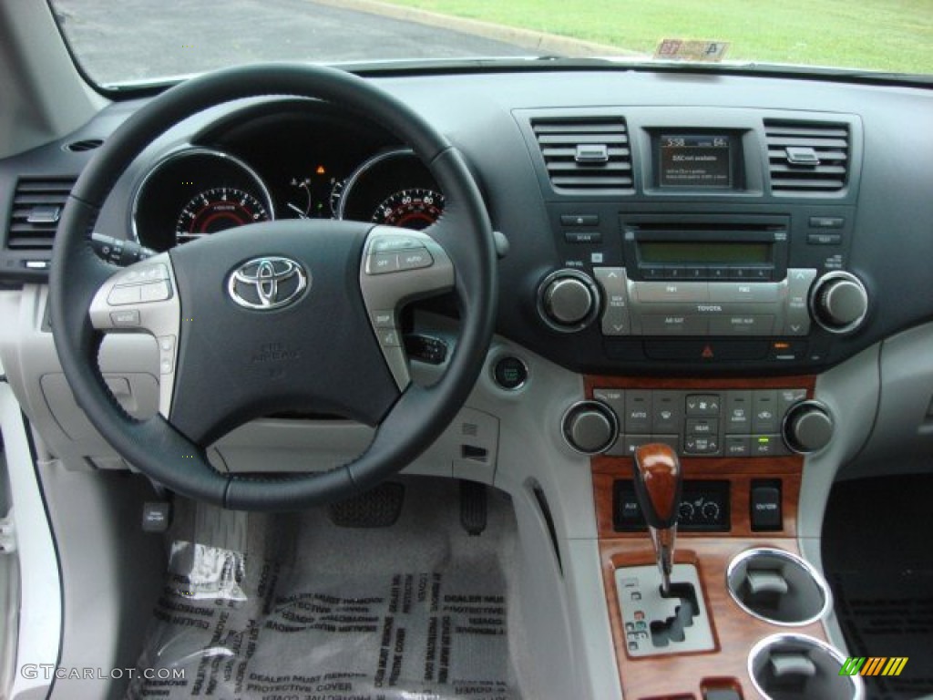 2010 Highlander Limited 4WD - Blizzard White Pearl / Ash photo #13