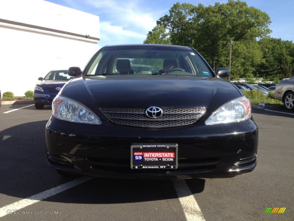 2004 Camry LE - Black / Stone photo #2
