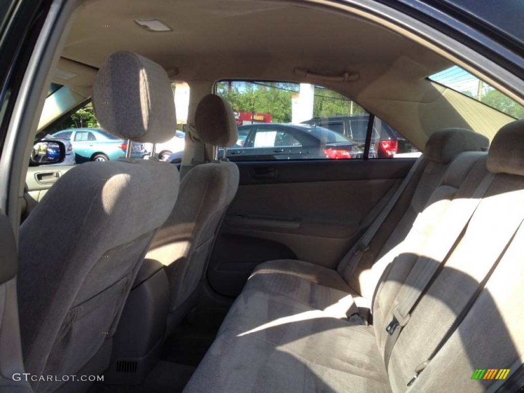 2004 Camry LE - Black / Stone photo #13