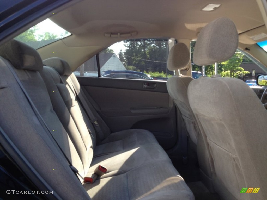 2004 Camry LE - Black / Stone photo #14