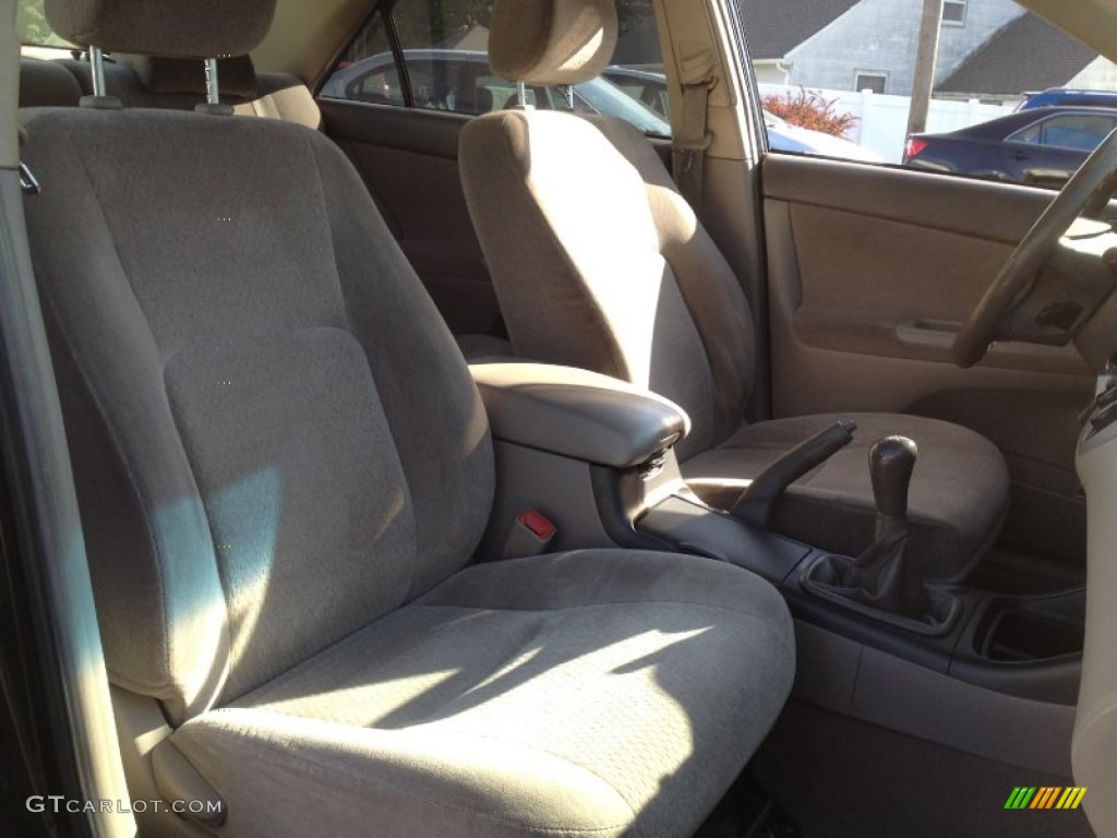 2004 Camry LE - Black / Stone photo #17