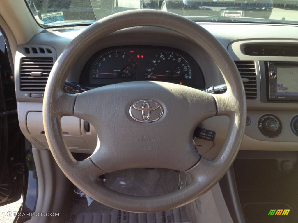 2004 Camry LE - Black / Stone photo #25