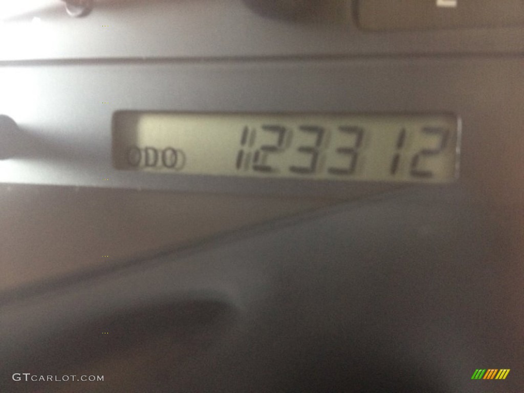 2004 Camry LE - Black / Stone photo #26