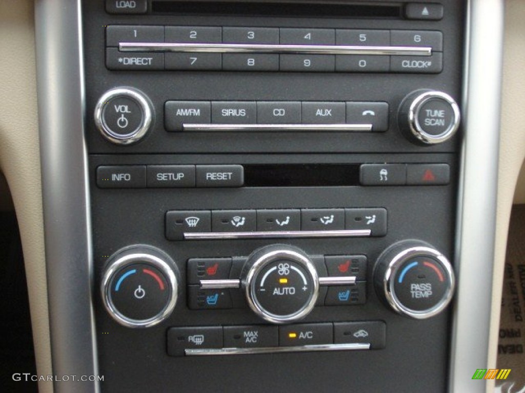 2011 Lincoln MKS FWD Controls Photo #65390448