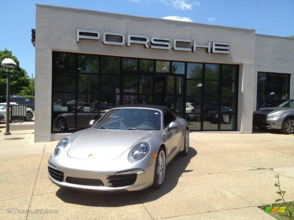 Platinum Silver Metallic Porsche New 911