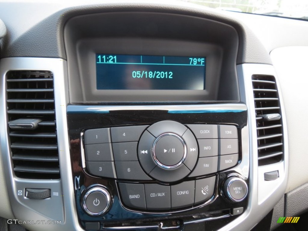 2012 Cruze LS - Autumn Red Metallic / Jet Black/Medium Titanium photo #16