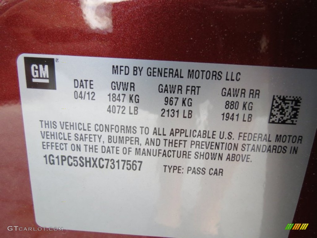 2012 Cruze LS - Autumn Red Metallic / Jet Black/Medium Titanium photo #18