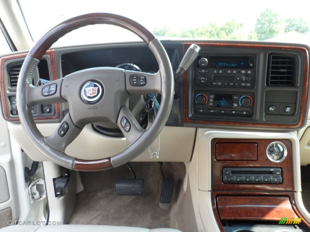 2005 Cadillac Escalade Standard Escalade Model Dashboard Photos