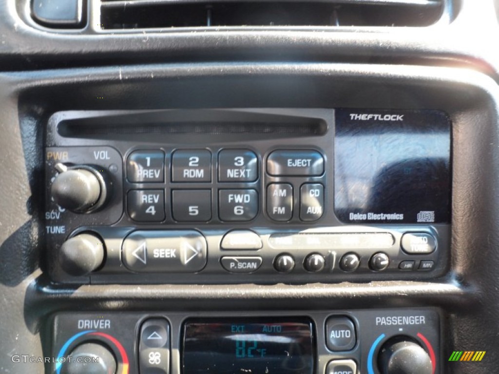 2001 Chevrolet Corvette Z06 Audio System Photos