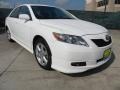 Super White - Camry SE Photo No. 1