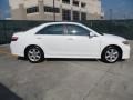 Super White - Camry SE Photo No. 2