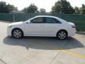 Super White - Camry SE Photo No. 6