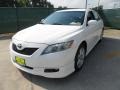 Super White - Camry SE Photo No. 7