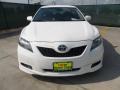 Super White - Camry SE Photo No. 8