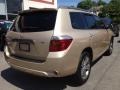 Sandy Beach Metallic - Highlander Sport 4WD Photo No. 5