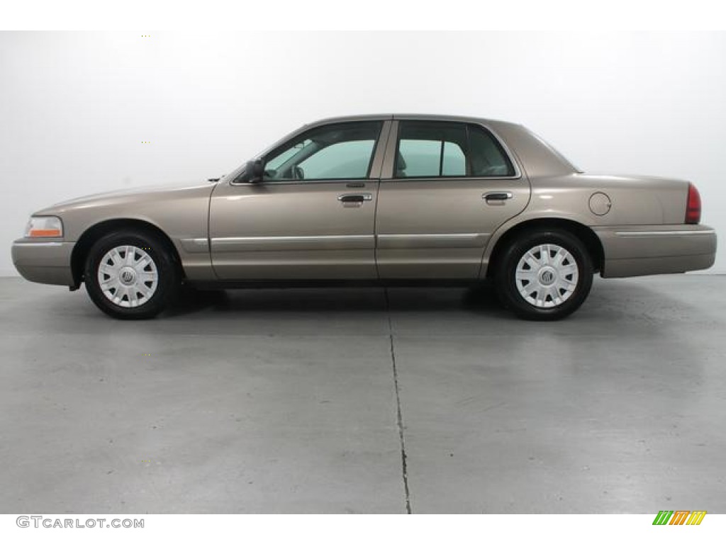 2004 Grand Marquis GS - Arizona Beige Metallic / Light Flint photo #8