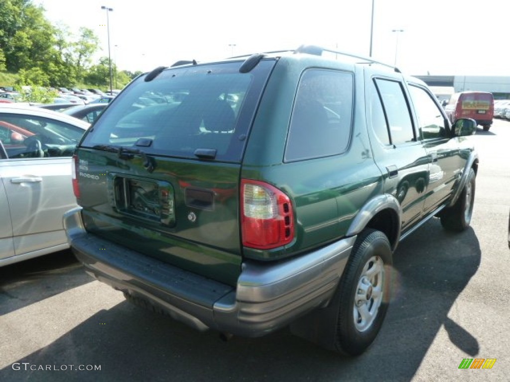 2002 Rodeo S 4x4 - Garden Green Mica / Gray photo #2