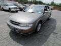 1999 Sunlit Sand Metallic Nissan Maxima GXE  photo #11