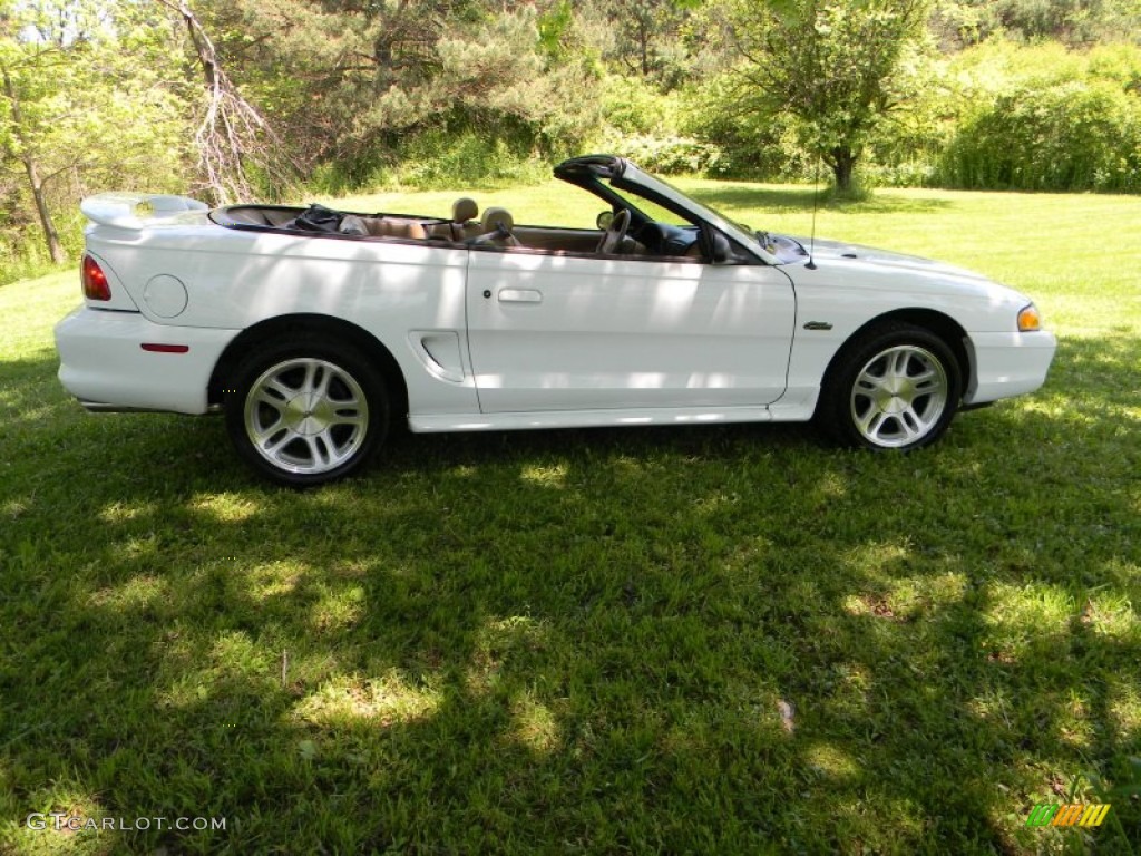 1998 Mustang GT Convertible - Ultra White / Saddle photo #8