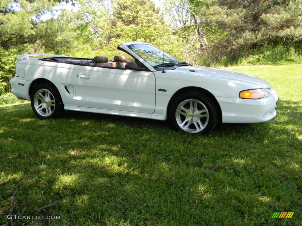 1998 Mustang GT Convertible - Ultra White / Saddle photo #9