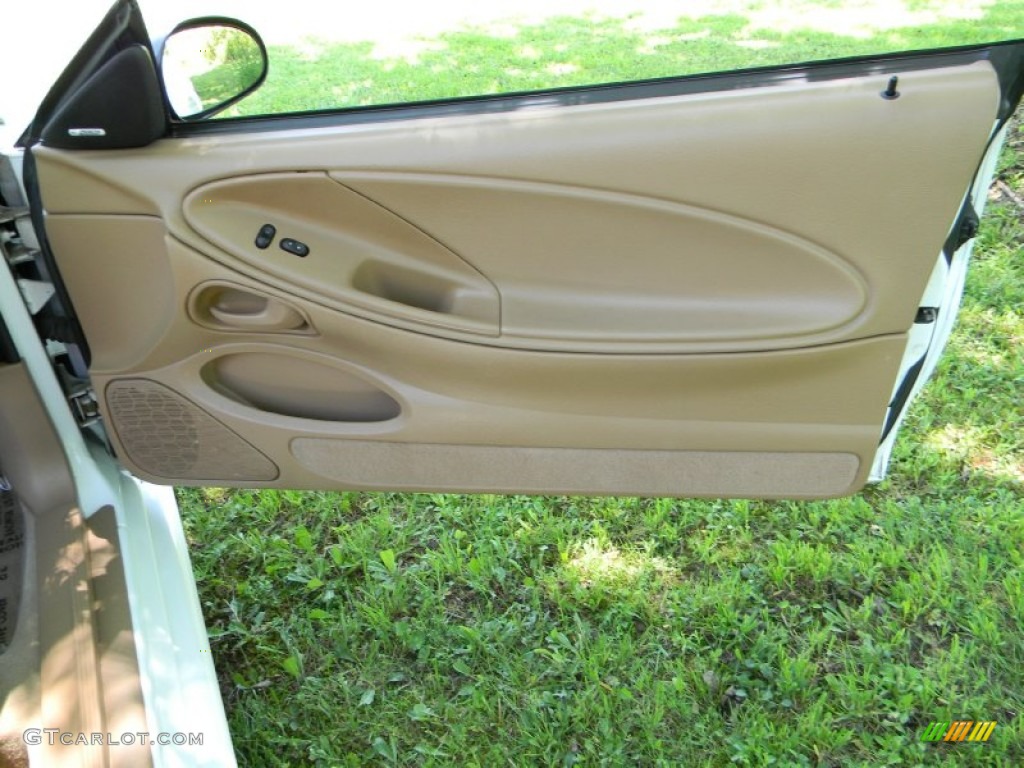 1998 Mustang GT Convertible - Ultra White / Saddle photo #24