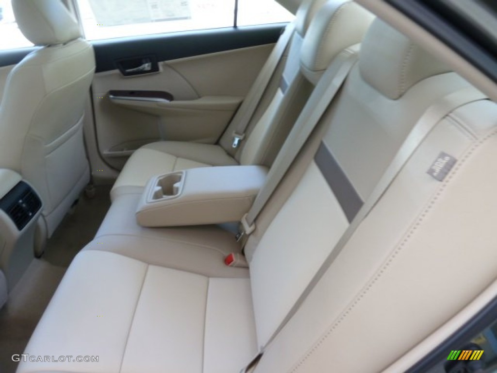 2012 Camry XLE - Cypress Green Pearl / Ivory photo #9