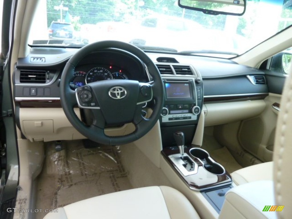 2012 Camry XLE - Cypress Green Pearl / Ivory photo #10