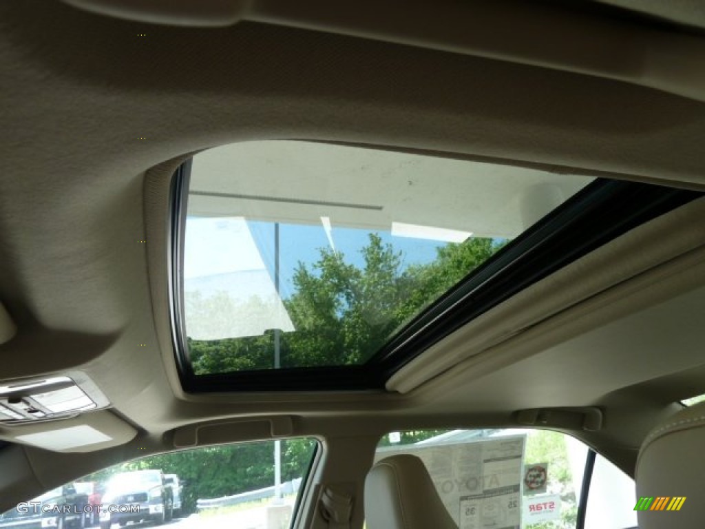 2012 Camry XLE - Cypress Green Pearl / Ivory photo #12