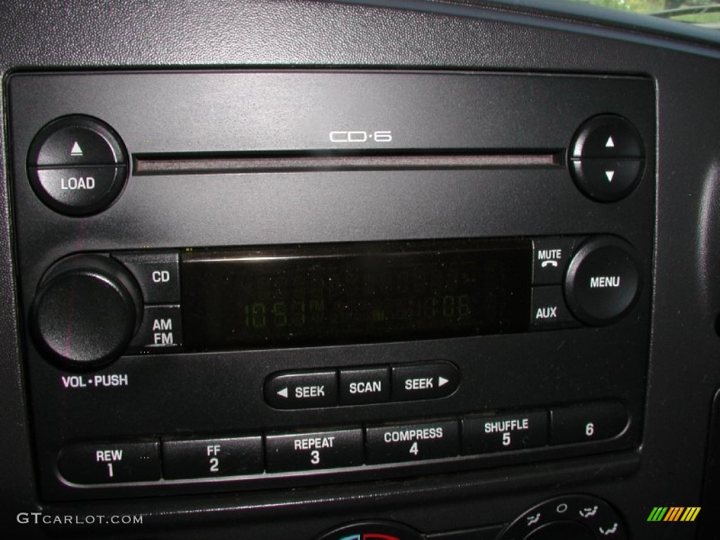 2005 Ford F350 Super Duty XLT Regular Cab 4x4 Audio System Photos