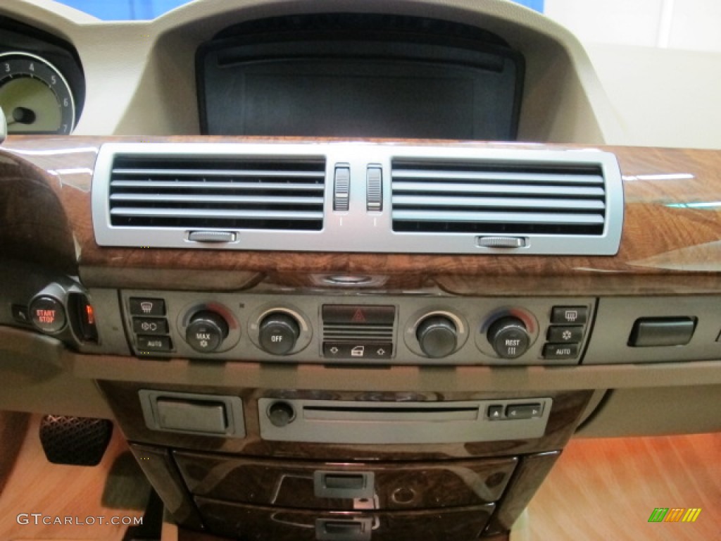 2003 7 Series 745i Sedan - Black Sapphire Metallic / Dark Beige/Beige III photo #30