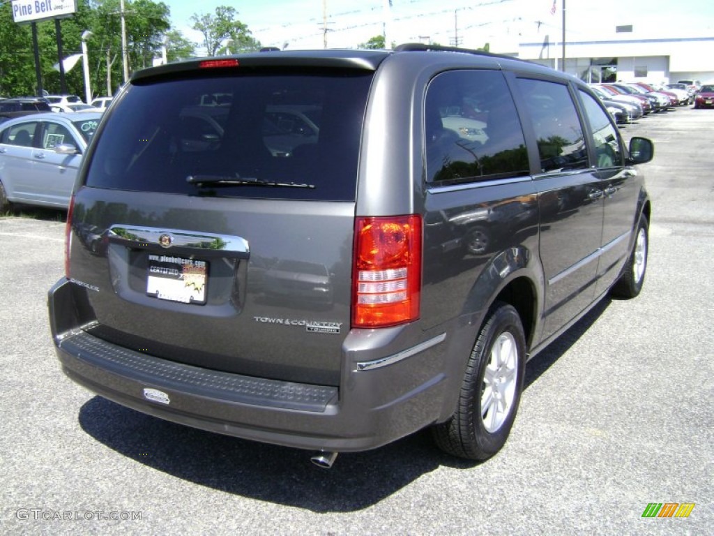 2010 Town & Country Touring - Dark Titanium Metallic / Medium Slate Gray/Light Shale photo #4