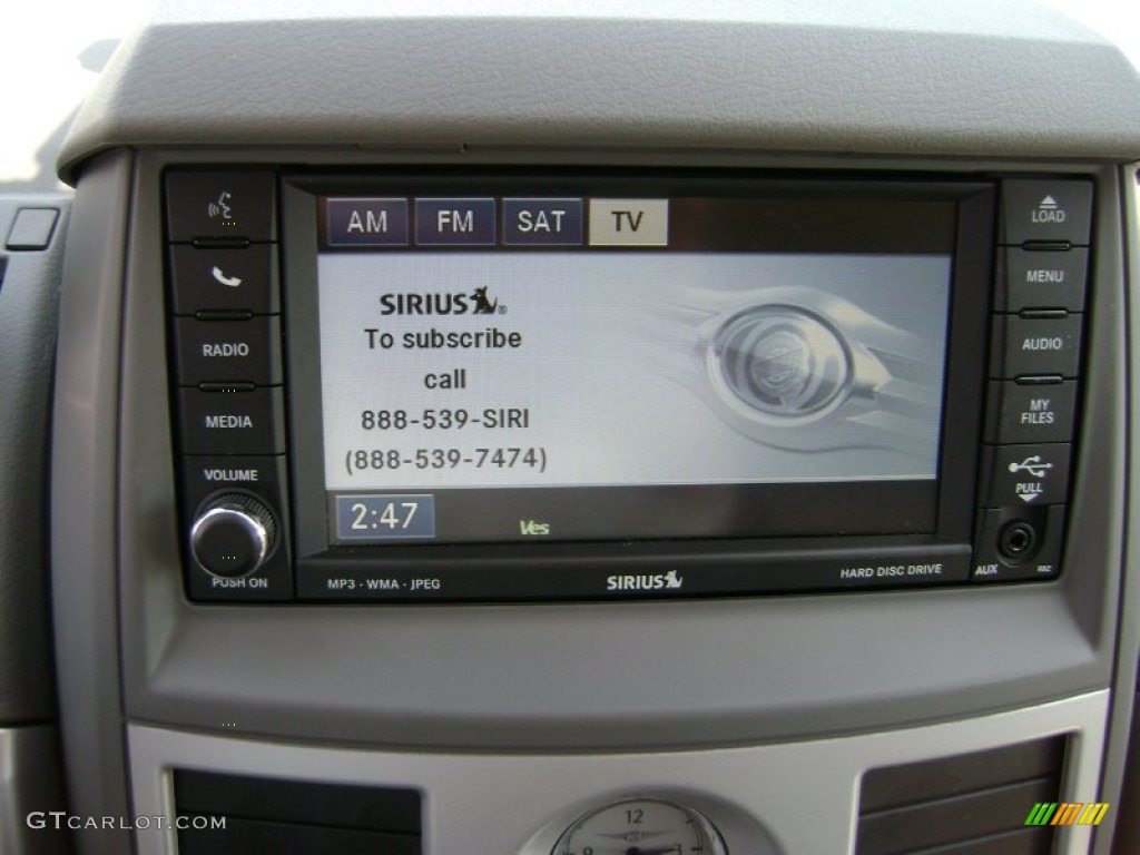 2010 Town & Country Touring - Dark Titanium Metallic / Medium Slate Gray/Light Shale photo #16