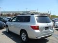 2010 Classic Silver Metallic Toyota Highlander SE 4WD  photo #4