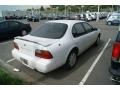 1996 Arctic White Pearl Nissan Maxima GXE  photo #2