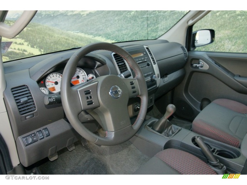Pro 4X Graphite/Red Interior 2011 Nissan Frontier Pro-4X Crew Cab 4x4 Photo #65427639