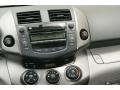 Super White - RAV4 I4 4WD Photo No. 16