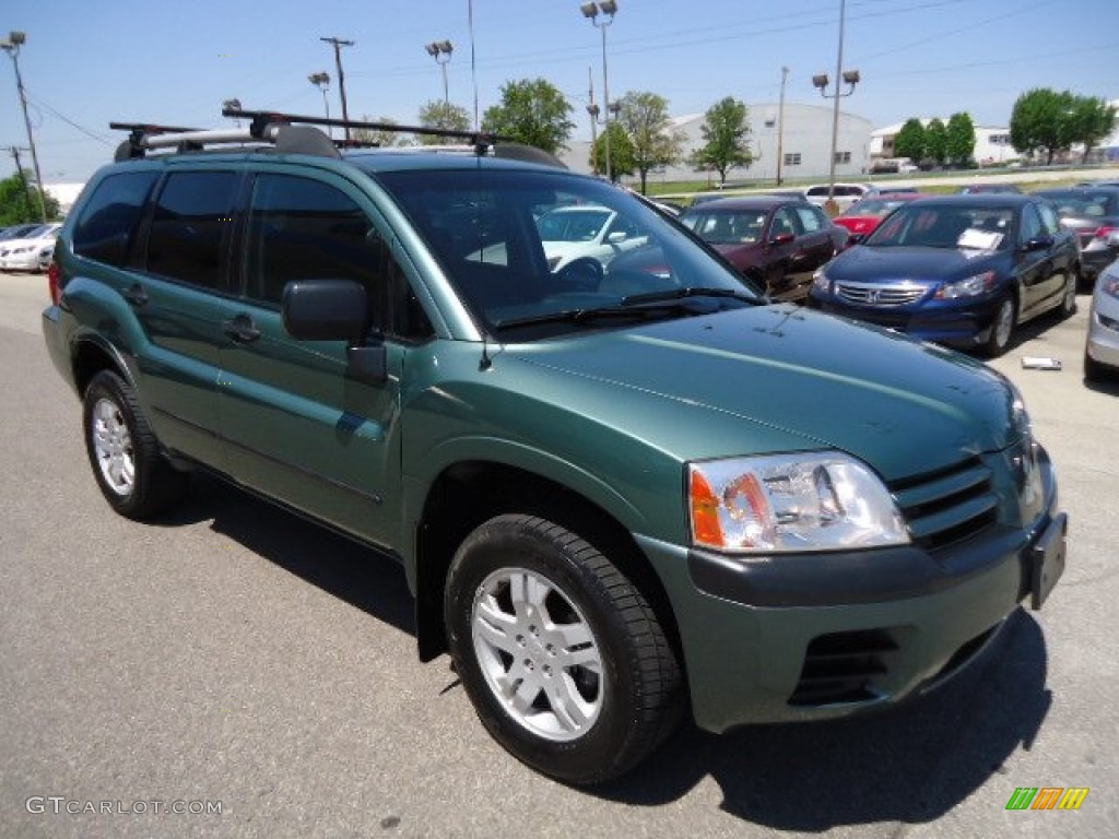 2005 Endeavor LS AWD - Machine Green Metallic / Charcoal photo #7