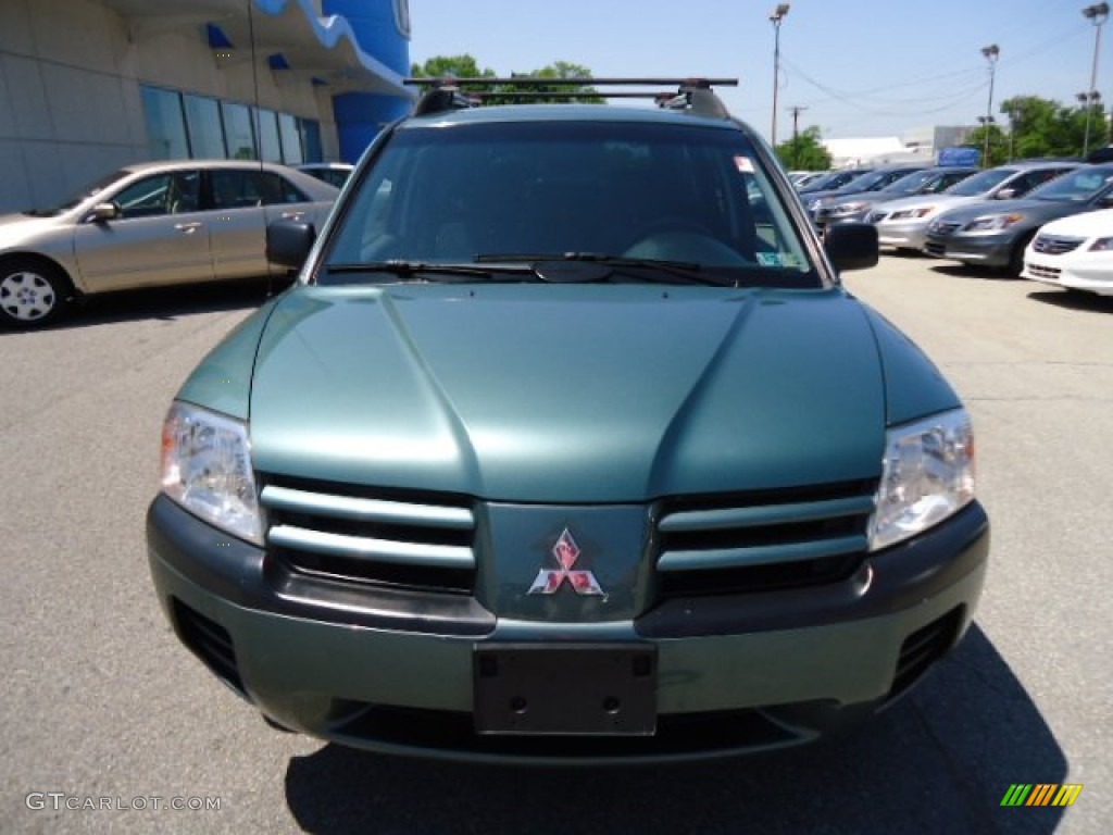 2005 Endeavor LS AWD - Machine Green Metallic / Charcoal photo #8