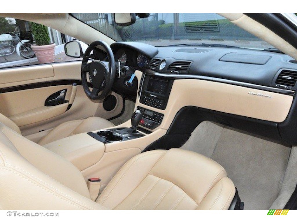 2009 Maserati GranTurismo Standard GranTurismo Model Beige Dashboard Photo #65436495