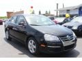 Black - Jetta SE Sedan Photo No. 17