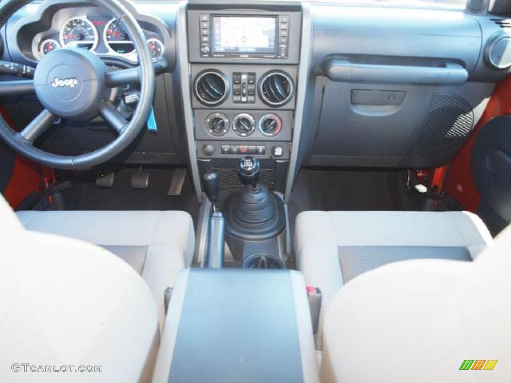 2010 Wrangler Unlimited Rubicon 4x4 - Mango Tango Pearl / Dark Slate Gray/Medium Slate Gray photo #11