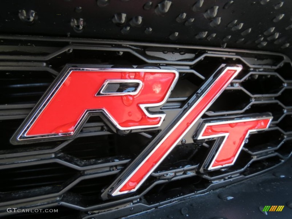2012 Dodge Charger R/T Road and Track Marks and Logos Photos