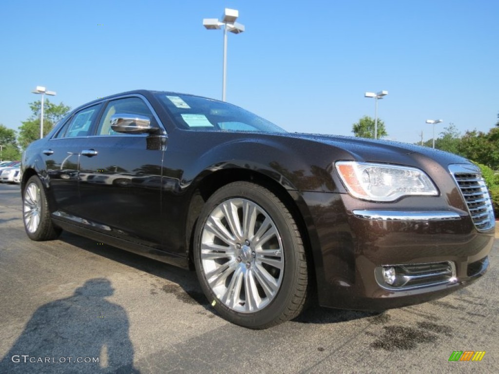 2012 300 Limited - Luxury Brown Pearl / Black/Light Frost Beige photo #4