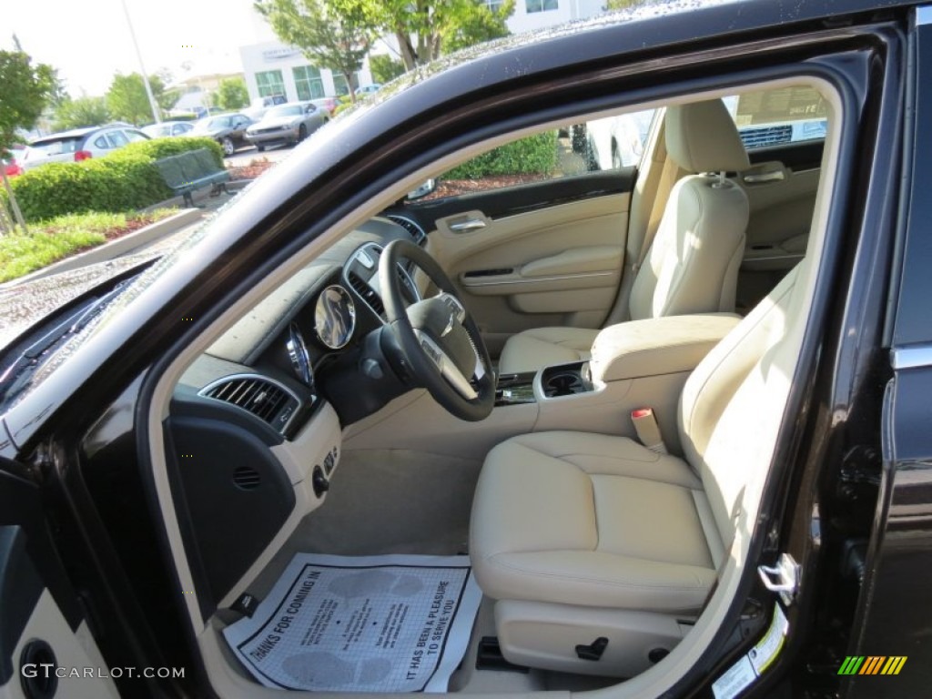 2012 300 Limited - Luxury Brown Pearl / Black/Light Frost Beige photo #6
