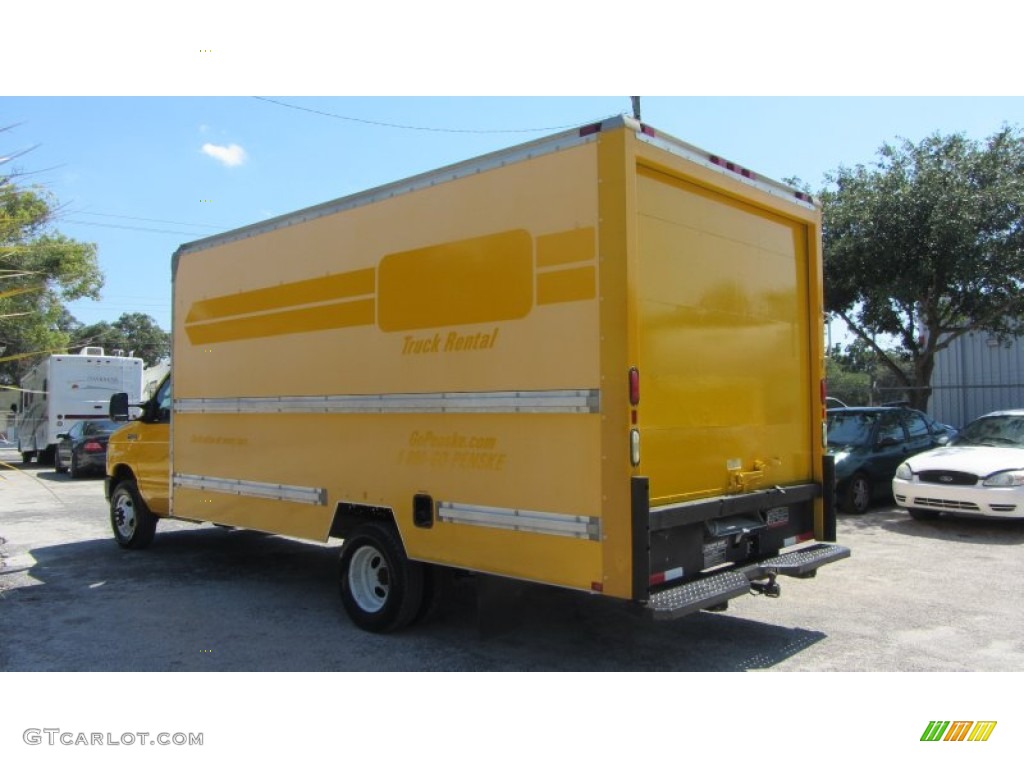 2008 E Series Cutaway E350 Commercial Moving Truck - Yellow / Medium Flint photo #11