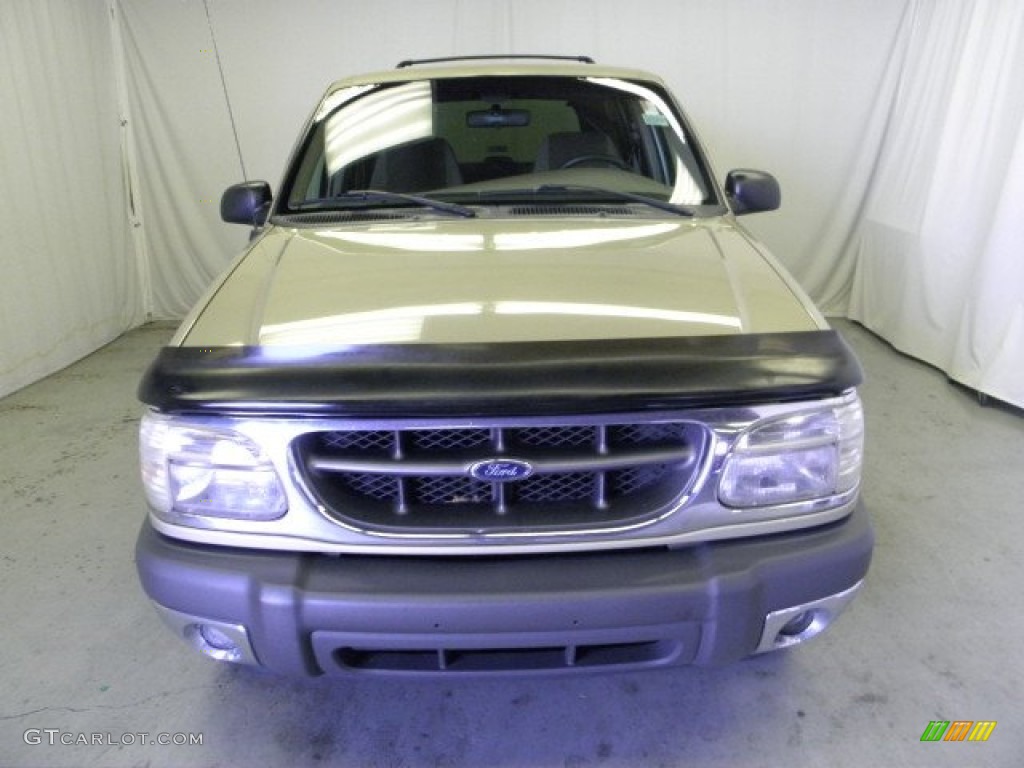 2001 Explorer XLT - Harvest Gold Metallic / Medium Prairie Tan photo #2