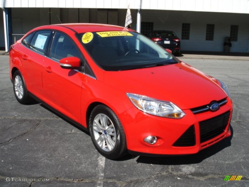 2012 Focus SEL Sedan - Race Red / Stone photo #2