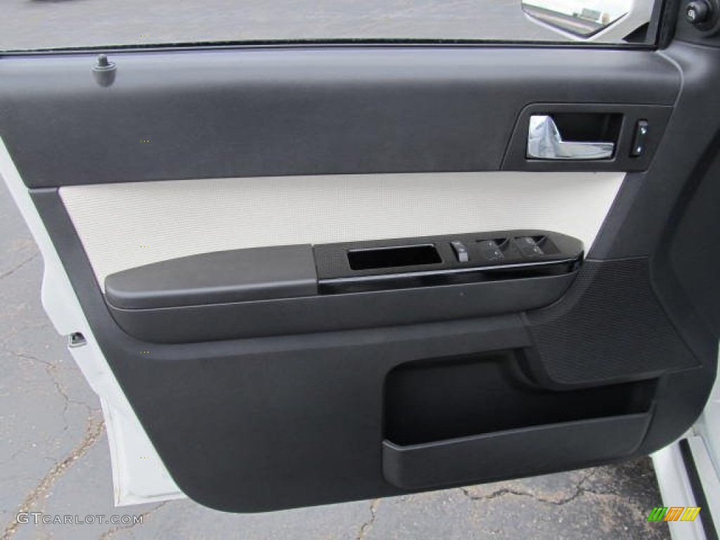 2010 Mercury Mariner V6 Premier 4WD Voga Package Voga Cashmere/Ash Door Panel Photo #65454583