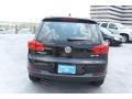 Deep Black Metallic - Tiguan SE Photo No. 7