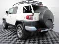 Iceberg White - FJ Cruiser 4WD Photo No. 2